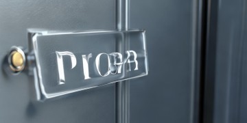 物业隔离贴封条合法吗？