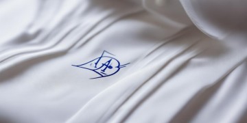 物业白色衬衫有特定名字吗？